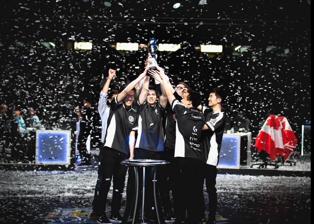 TSM险胜RNG，Gumayusi拿下关键大龙宿命之战小组赛，技惊四座的简单介绍