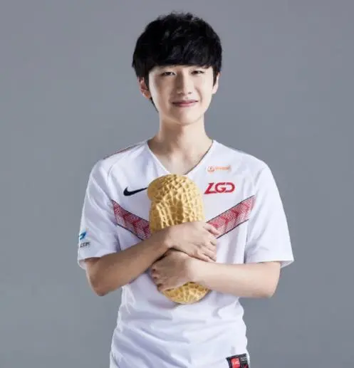 开云APP-包含BRO绝杀EDG，Peanut打出惊人五杀宿敌对决四强赛，技惊四座的词条